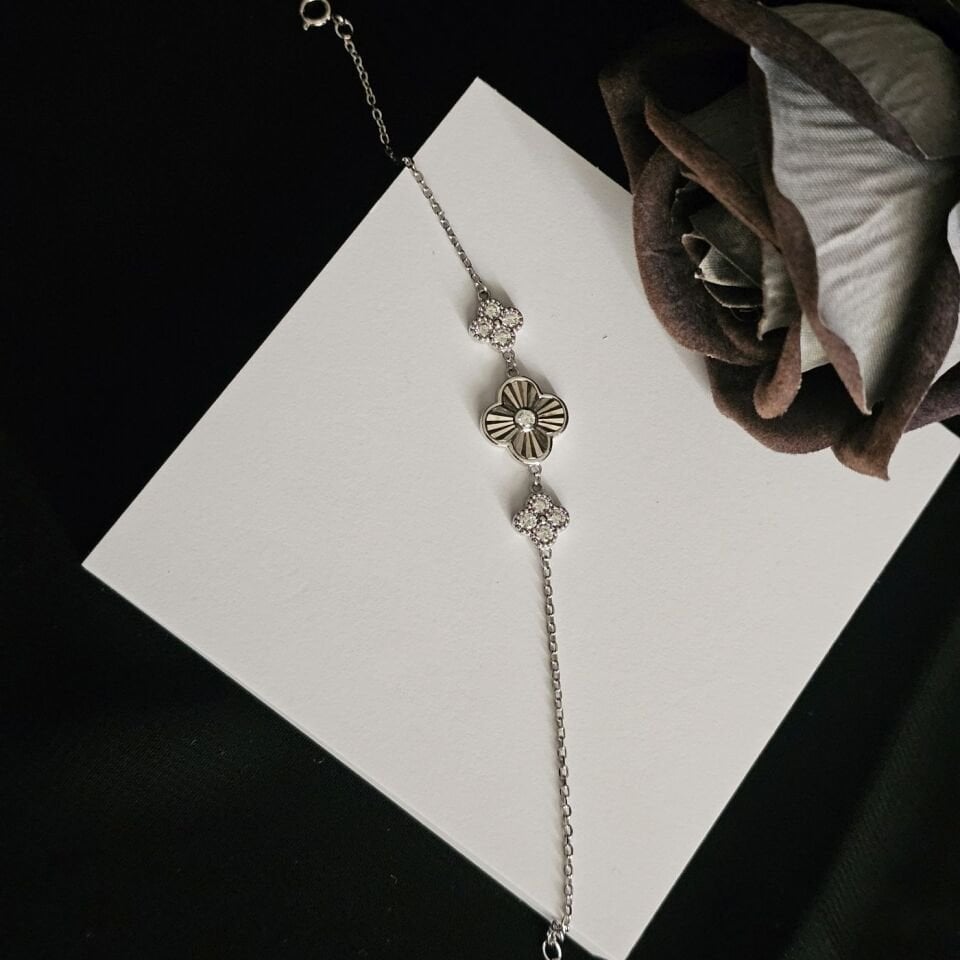 925 Ayar Gümüş Şans çiçeği Yonca model Kadın Bileklği