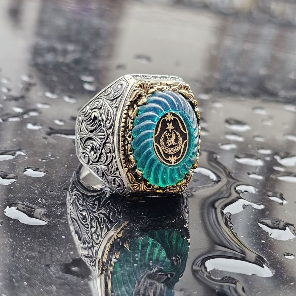 925 Ayar Gümüş Sıkma Kehribar Taşlı Üzeri Ay Yıldız 3 Hilal ve Kurt İşlemeli Oyma Motif Erkek Yüzük