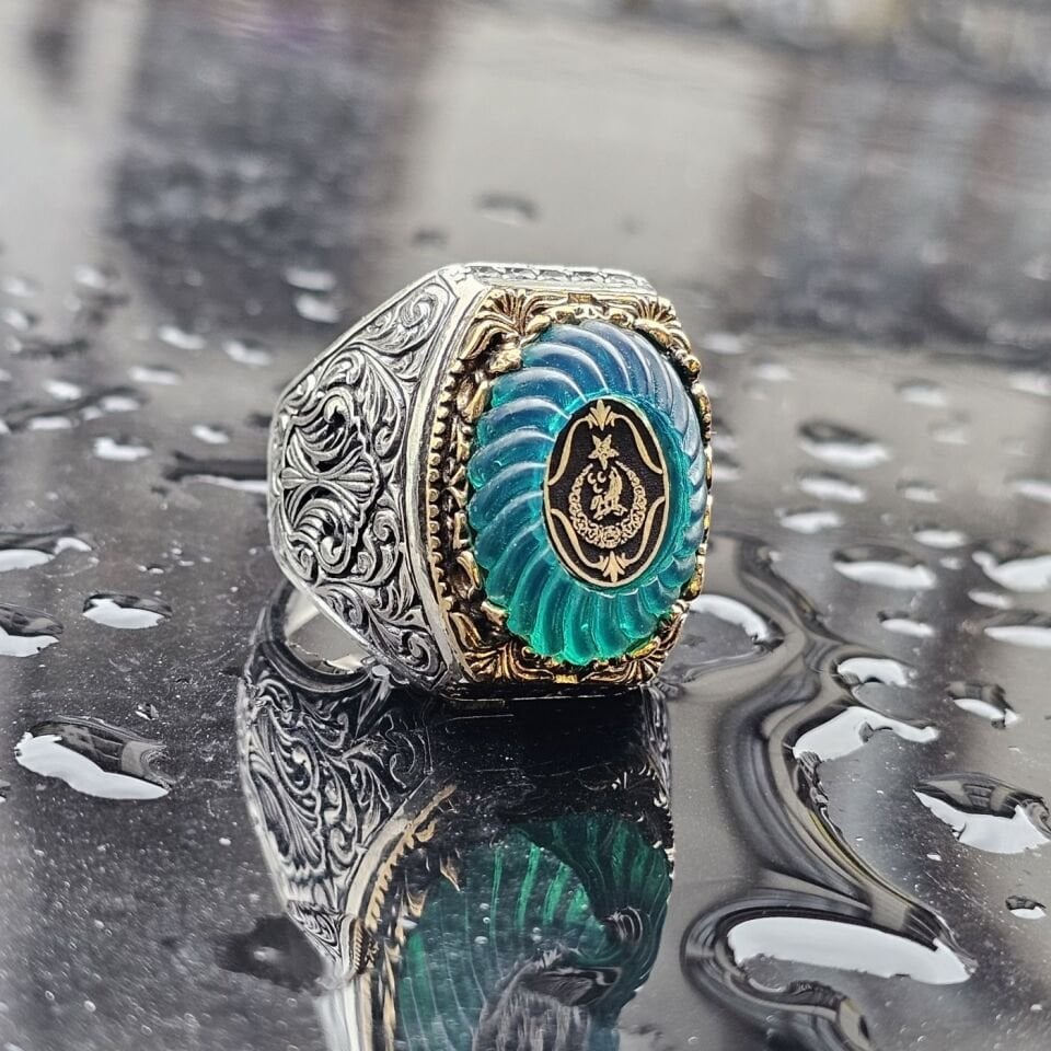 925 Ayar Gümüş Sıkma Kehribar Taşlı Üzeri Ay Yıldız 3 Hilal ve Kurt İşlemeli Oyma Motif Erkek Yüzük