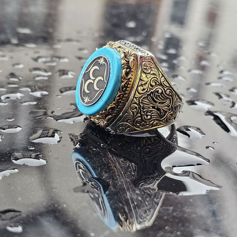 925 Ayar Gümüş Firuze Taşlı Üzeri  3 Hilal  İşlemeli Oyma Motif Erkek Yüzük