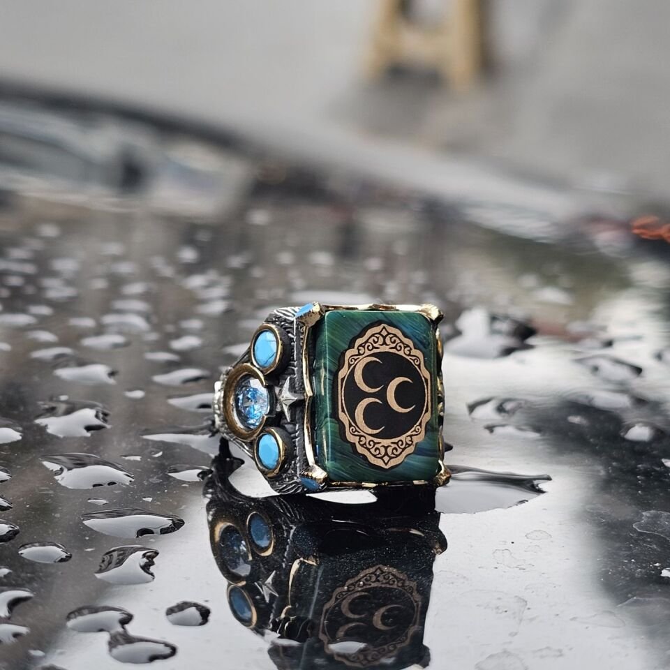 925 Ayar Gümüş Dikdörtgen Sıkma Kehribar Taşlı Üzeri Ay Yıldız  İşlemeli  Erkek Yüzük