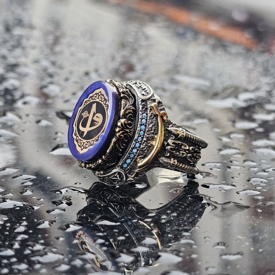 925 Ayar Gümüş Sıkma Kehribar Taşlı Vav Elif motifli Kılıç işlemeli Erkek Yüzük