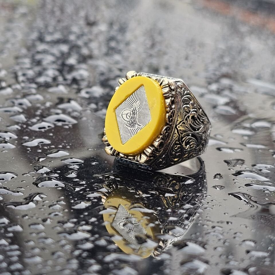925 Ayar Gümüş Sıkma Kehribar Taş Osmanlı Tuğra işlemeli  Oyma motif Erkek Yüzük