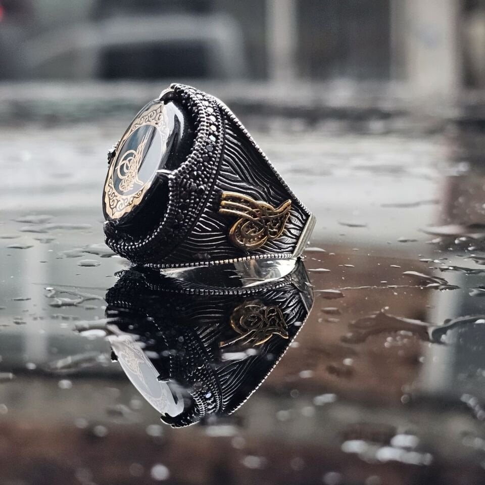 925 Ayar Gümüş Krom Kaplama Sıkma Kehribar Taşlı Tuğra İşlemeli Erkek Yüzük