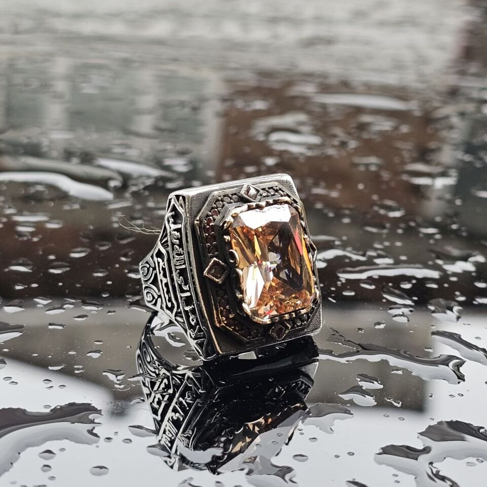 925 Ayar Gümüş Usta işçilikli Kare Sitrin taşlı Dua işlemeli erkek yüzük