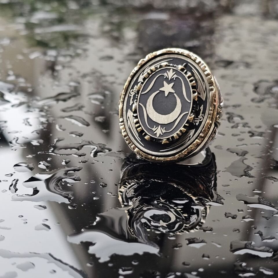 925 Ayar Gümüş Ay Yıldız işlemeli çerçevesinde HASBİALLAH yazılı Üst Düzey Erkek Yüzük
