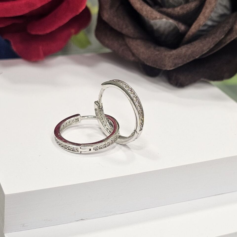 925 Ayar Gümüş rengi taşlı  Kadın Halka Küpe