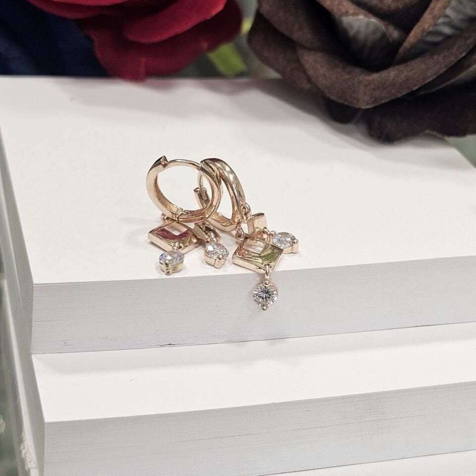 925 Ayar Gümüş Rose Kaplama Damla taşlı  Kadın Halka Küpe