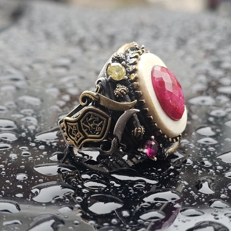 Orjinal Yakut ve Fil dişi taşı Usta işi Koleksiyoner 925 Ayar Erkek Gümüş Yüzük