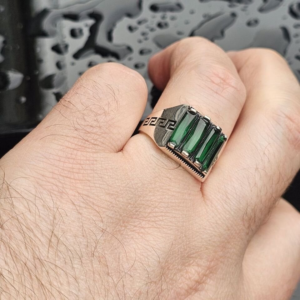 Yeşil Baget Zirkon taşlı 925 Ayar Gümüş Erkek Yüzük 25